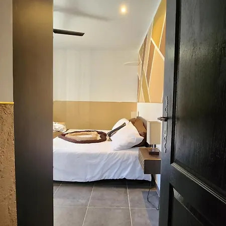 L'Endroit Incontournable Bed & Breakfast Les Baisses Room photo