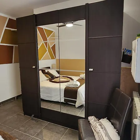 L'Endroit Incontournable Bed & Breakfast Les Baisses Room photo